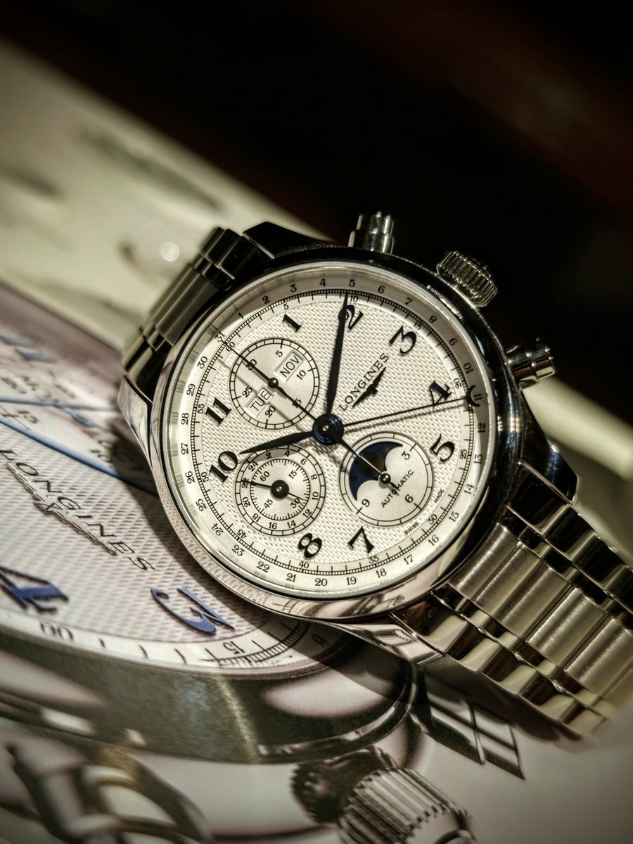 PolPetual's tweet photo. Master Chrono Moonphase
.
#Longines #Master #Moonphases #EleganceIsAnAttitude #WatchWorldWideMag
@Longines @Longines_Japan https://t.co/IZNSCfC56g