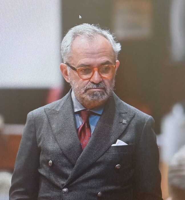 galluzzilucio's tweet photo. IL DISAGIO
Ci sono personaggi che non dovrebbero più apparire nel servizio pubblico #Rai https://t.co/DOHmKnnoLT