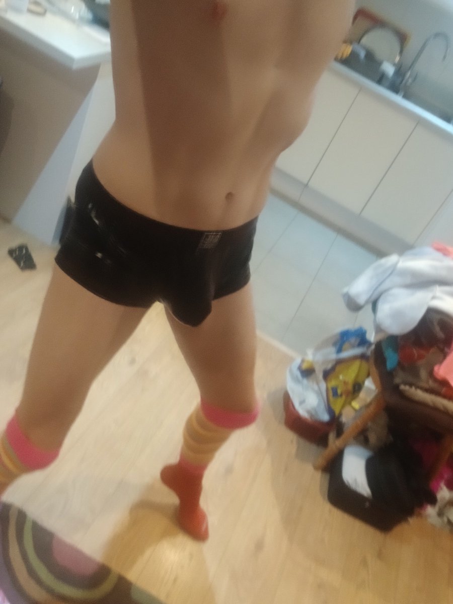 PertHungFunUk's tweet photo. #ukgay #anal #twink https://t.co/Pw3TvY3ZHI