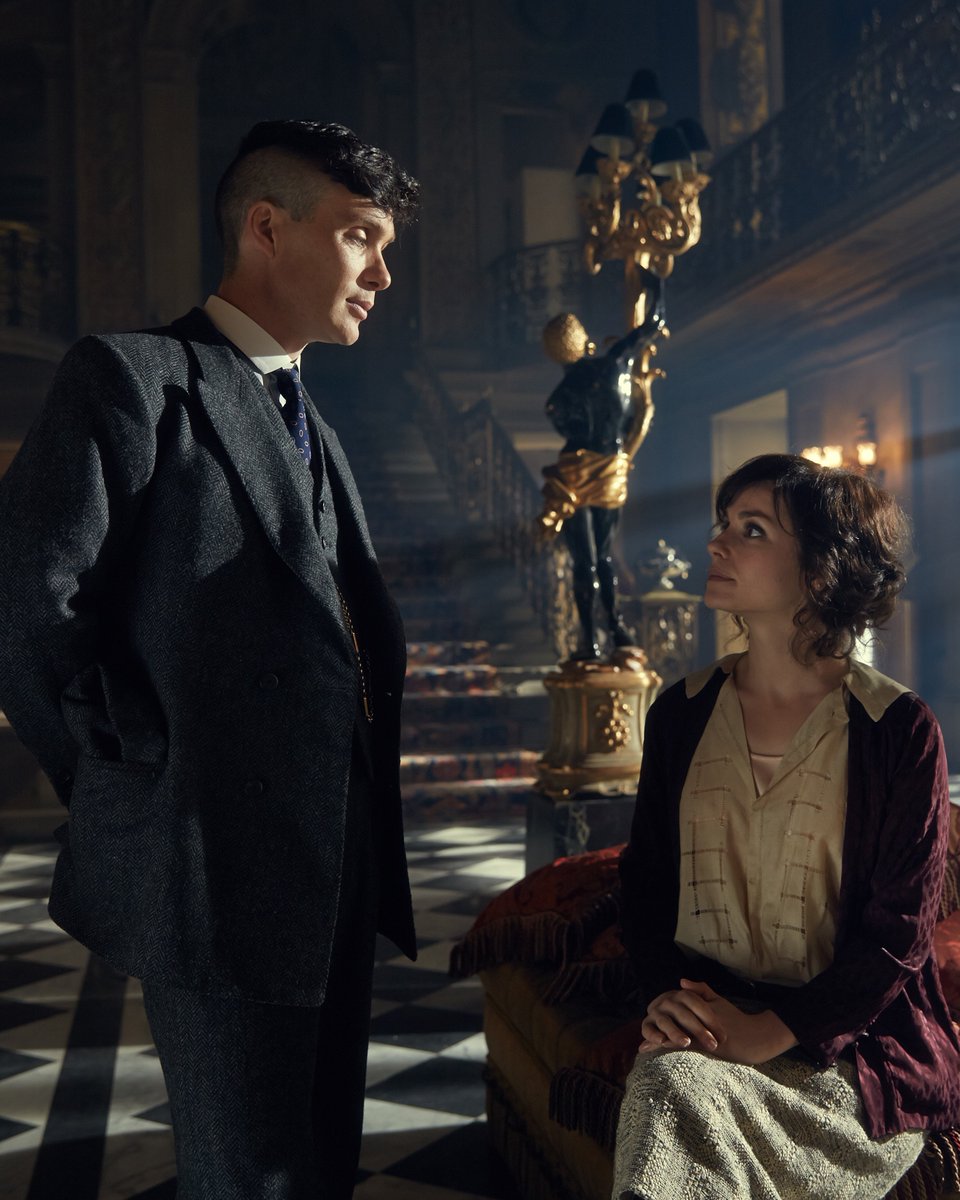 ThePeakyBlinder's tweet photo. The other woman #PeakyBlinders https://t.co/dpGFMqbN7E