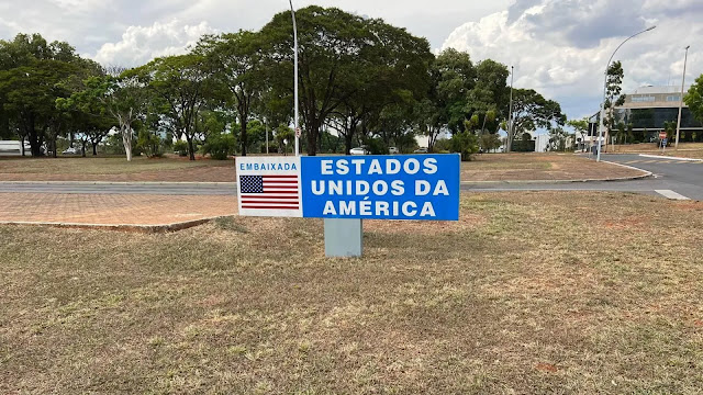 BlogdoZeCarlos's tweet photo. PF NÃO IDENTIFICA NADA DE CONCRETO EM RELAÇÃO A AMEAÇAS AOS POSTOS DIPLOMÁTICOS DE EUA E AUSTRÁLIA
https://t.co/A7xIxKbOnS https://t.co/XZcBuepyJn