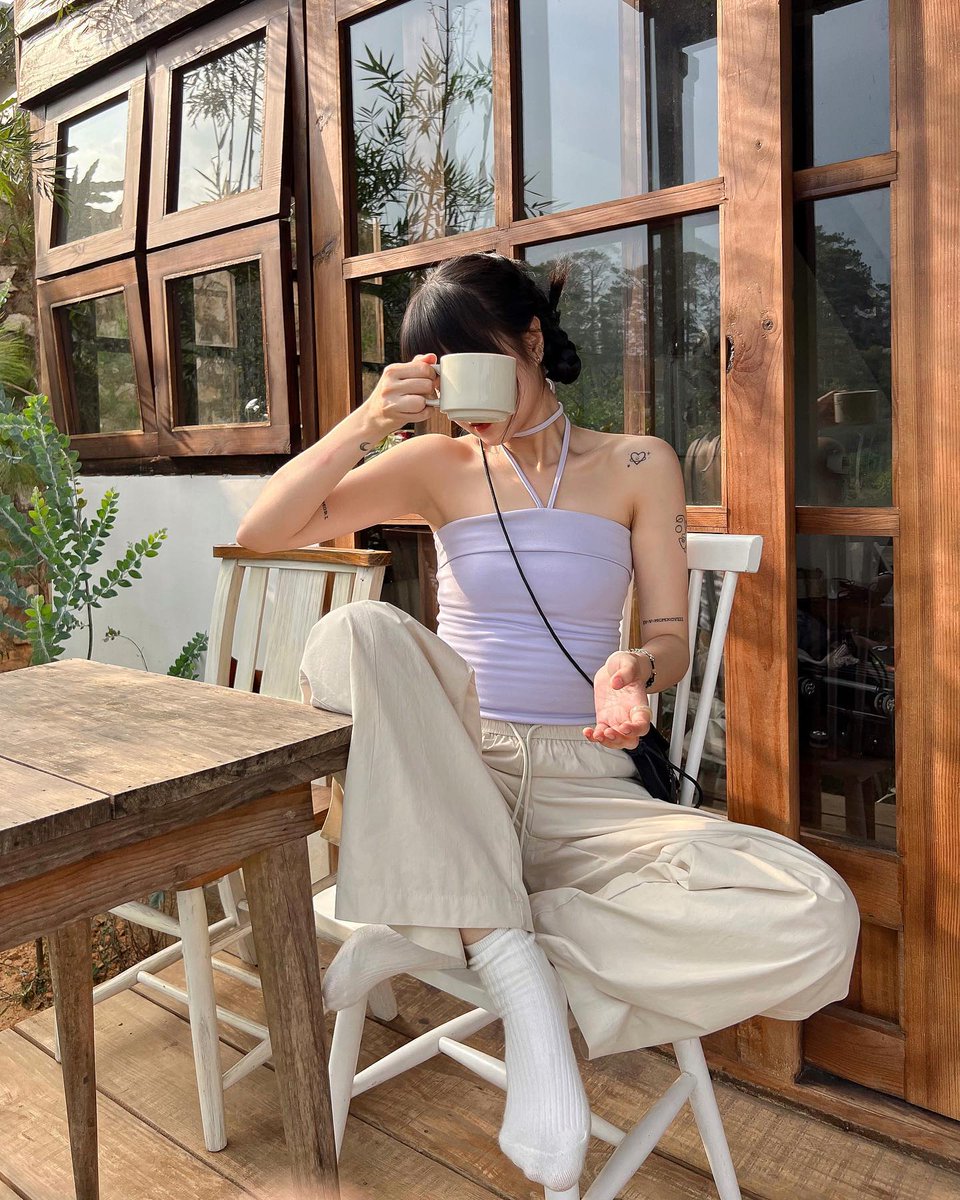 mely_ce's tweet photo. Howdy! 🌻 Don’t forget: the world is a better place with you in it—go shine today! ☀️
seeKIHWh https://t.co/YA9gxSPNml