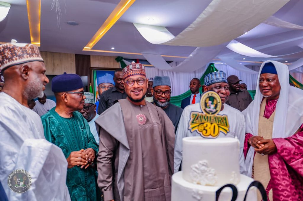 Am__kabeer's tweet photo. PRESS STATEMENT

ZAMFARA @ 30: GOV. LAWAL COMMISSIONS INFRASTRUCTURE PROJECTS, DECLARES HIS RESCUE MISSION A SUCCESS

Governor Dauda Lawal declared that his administration's rescue mission is transforming Zamfara State across critical sectors.

On Thursday, the governor began a https://t.co/HrfD99KIxJ