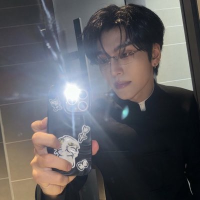 Henyangzjail's tweet photo. @lovallyzlong 24 hours behind bars https://t.co/KJYumq4M2I