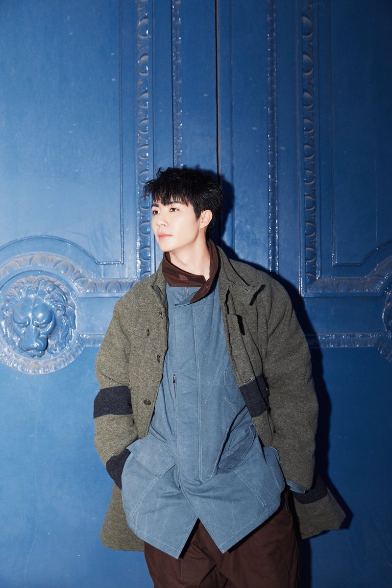 DomundiTV's tweet photo. BEYOND THE ORDINARY 🧥

Zee Pruk @zee_pruk embraces the unconventional spirit of Yohji Yamamoto, bringing an artistic perspective to contemporary fashion. His distinctive styling reflects a sense of individuality, capturing the essence of creative expression at Paris Fashion Week SS 2027.

ZEE PRUK IN PFW 2027
#YohjiYamamotoXZeePruk
#YohjiYamamoto
#ZeePruk