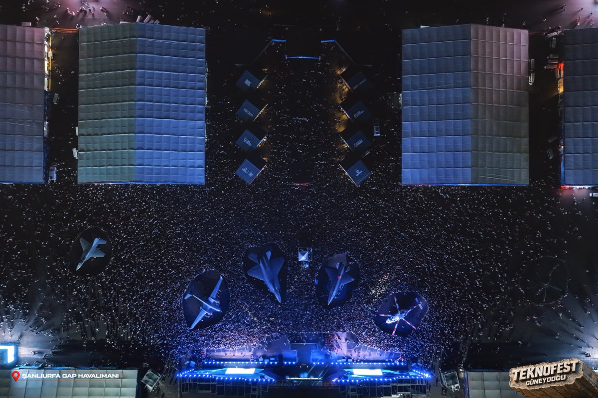 teknofest's tweet photo. 🎶 #TeknofestGüneydoğu’da sahne CEZA'nın… 🚀 https://t.co/5i0TClFrCW