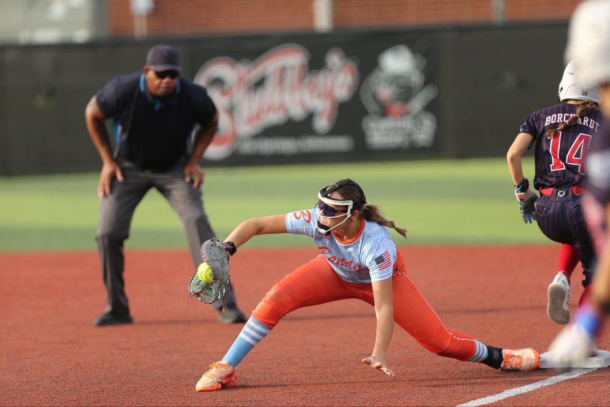 HaileyL2032's tweet photo. Photos from my tournament last week in a The @DiamondLegacyEv Cup!
Great tournament all weekend - thanks @BiggZiggPix318 for the action shots!
#allgasnobrakes #playwithpassion #lefty #workharder
@bandits2032 https://t.co/Ui3ytHM7wV