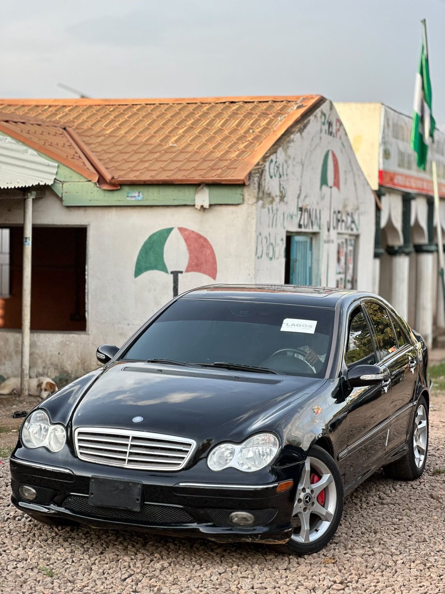 sir66121's tweet photo. BELGIUM STANDARD MERCEDES BENZ 2OO7 MODEL GOING FOR 4MLAST, KADUNA🇳🇬 https://t.co/tlfNZ8iIIq