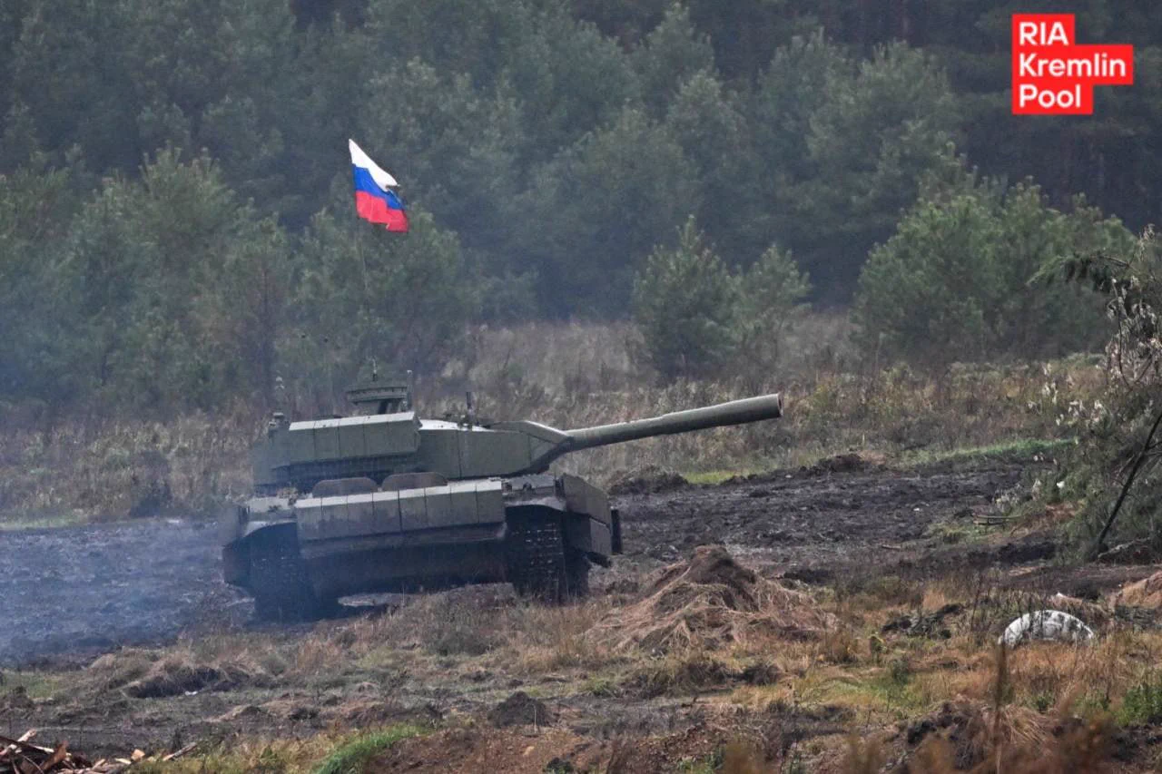 OSINTWarfare on X: "The TShRK Shturm, a heavy unmanned robotic assault  complex developed by Russia's Uralvagonzavod (UVZ) for urban combat and  breaching heavily fortified positions, also participated in the Tsentr-2026  (Center-2026) military