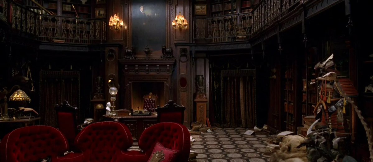 residentfangs tweet picture