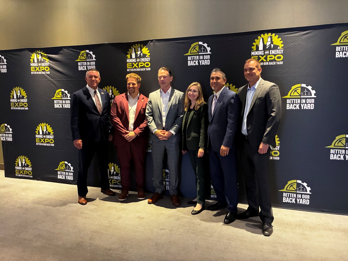 azmining's tweet photo. ⛏️ Arizona’s copper future was front and center at the Mine &amp; Energy Expo.

Thanks to Ryan Sistad &amp; Better In Our Back Yard for hosting, and to Craig Hallworth, Jeff Cornoyer, Jerry Bustamante, Sophie Dessart, and Steve Trussell for a great discussion. https://t.co/JjSevCsOsD