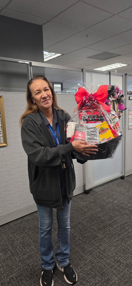 DISDOSI's tweet photo. Happy National Custodian Day! 

Today, we celebrate the incredible custodians who work behind the scenes every day to keep our spaces clean, safe, and welcoming. We’re especially grateful for Lupe and all she does for our team!  #NationalCustodianDay #TeamDallasISD https://t.co/0J08XJSIfm