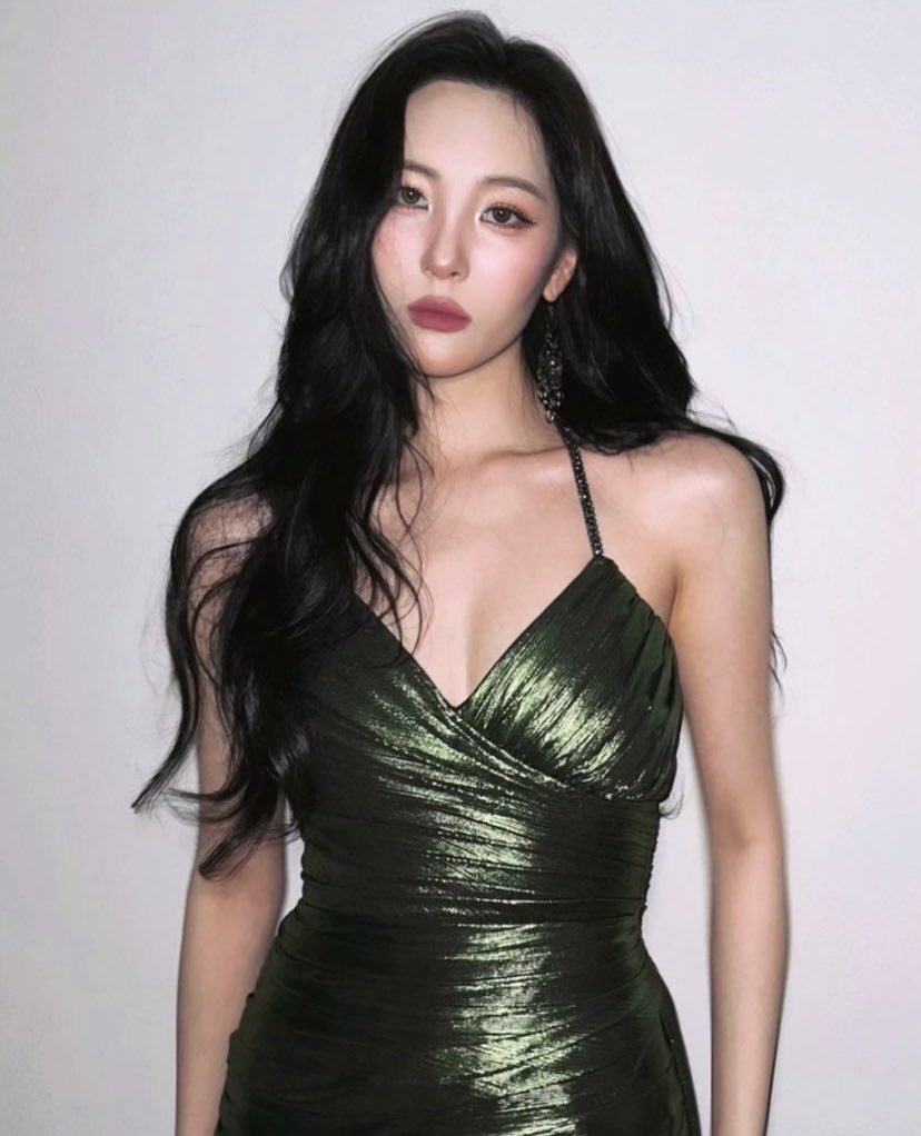 HourlySunmi's tweet photo. #SUNMI #선미 https://t.co/aAzE8IAELh