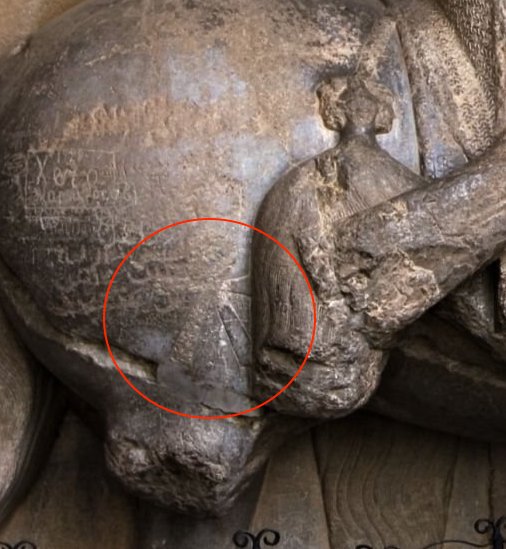 persiaanticua's tweet photo. @MobinSarayloo yeah it's interesting. 

I have little doubt this sign started to have more meanings, including kingship, dynastic sign etc.  

I don't think Shapur I's sign continued in later Sasanian era, supporting hypothesis of clan sign and his line of descent https://t.co/QZivhJ3cyz
