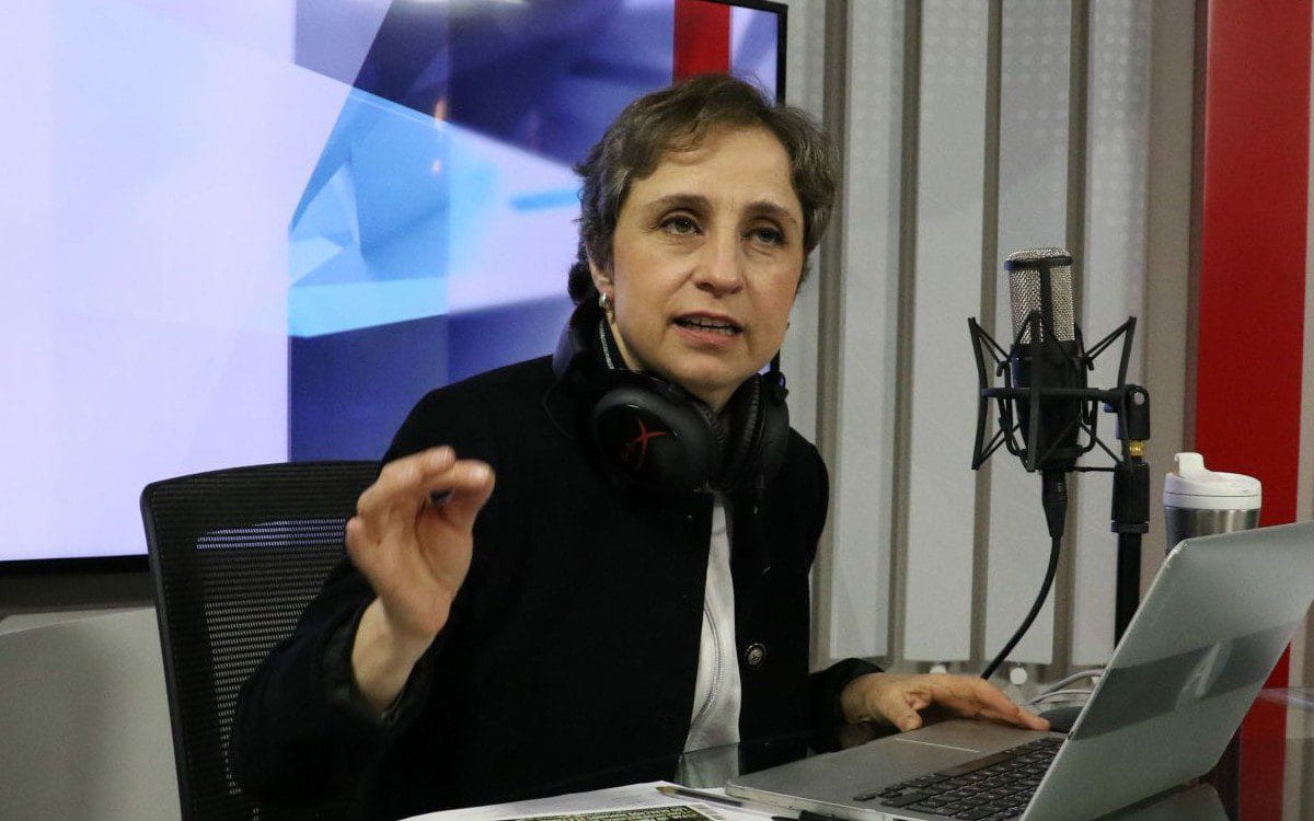 El_Chamuco's tweet photo. Carmen Aristegui respondió a López Obrador tras ser llamada “vocera de la derecha” y cuestionó su uso del término “neofascismo”.
https://t.co/yaWZXic0w6 https://t.co/Lgy0M4iJXC