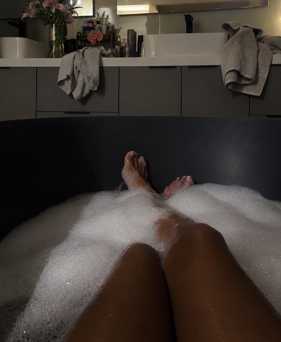 MommyRuins's tweet photo. be honest with yourself, pervert 🙊

nothing makes your finc*ck harder than pumping it into a hot scam brat like ME. icky manscam just doesn't do it for you anymore. you crave a REAL woman that's gonna manipulate you into ruin.

Mommy's toes make you spiral!~ https://t.co/5pZ5NUlu3t