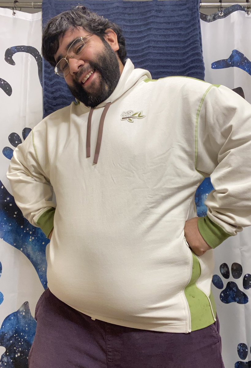 FieryBiscuts's tweet photo. Is Jocktober day 2! I got Devlin this hoody over the summer but I stole it today because it’s cloudy and rainy and cold. I’ll give it back. Maybe. Later. Rowlet is super cuuuute. https://t.co/BfyUGjwFHj