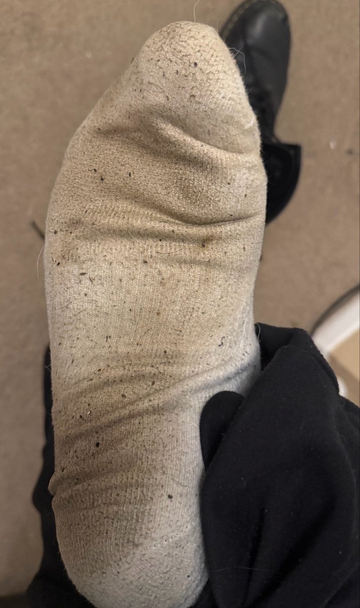 SolesOfSpritz's tweet photo. Imagine the smell of these socks x3
There’s another pair inside that’s baking inside these ones~

Bet you wanna take a sniff~

Pics like this and more on my telegram channel, including tummy and ass pics :3

#nsfw #nsfwtwt #furry #feet #paws #footfetısh #feetfetısh #dirty #socks https://t.co/fVn3j3Nydi