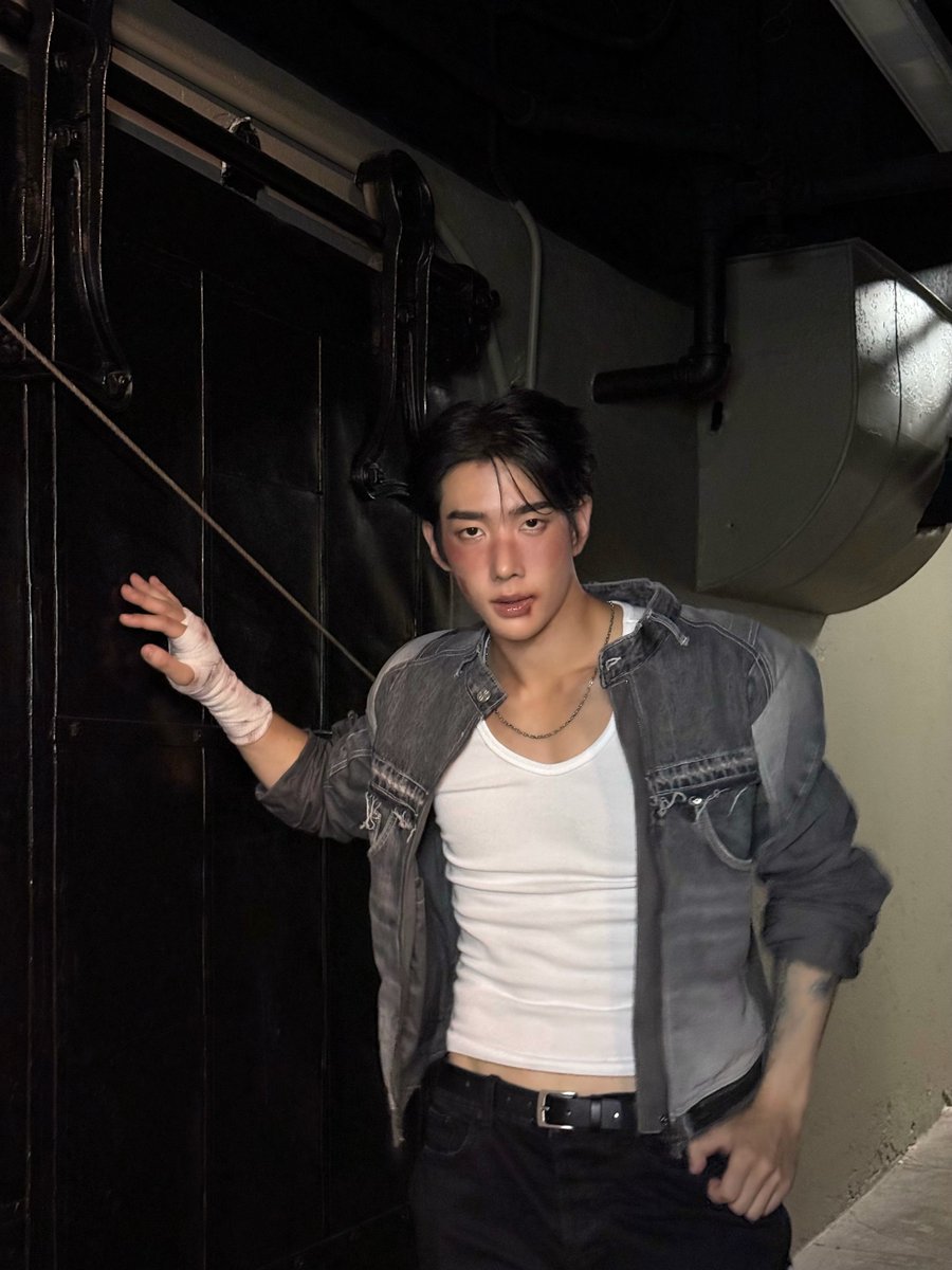 PortalONEPACT's tweet photo. 📸 | Atualização no perfil pessoal de Jongwoo no instagram

@ / belllrain 
"LA"

#ONEPACT #Jongwoo #YoonJongwoo https://t.co/wVGxtzXkr8