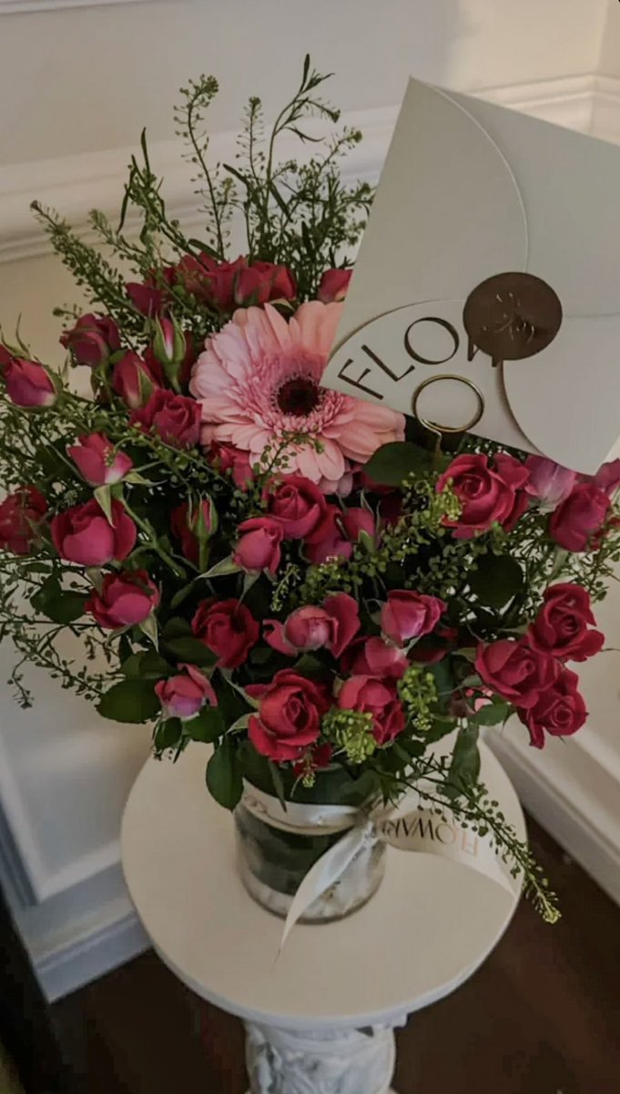 imeyle's tweet photo. October flowers ❣️ https://t.co/mfhCiytnjH