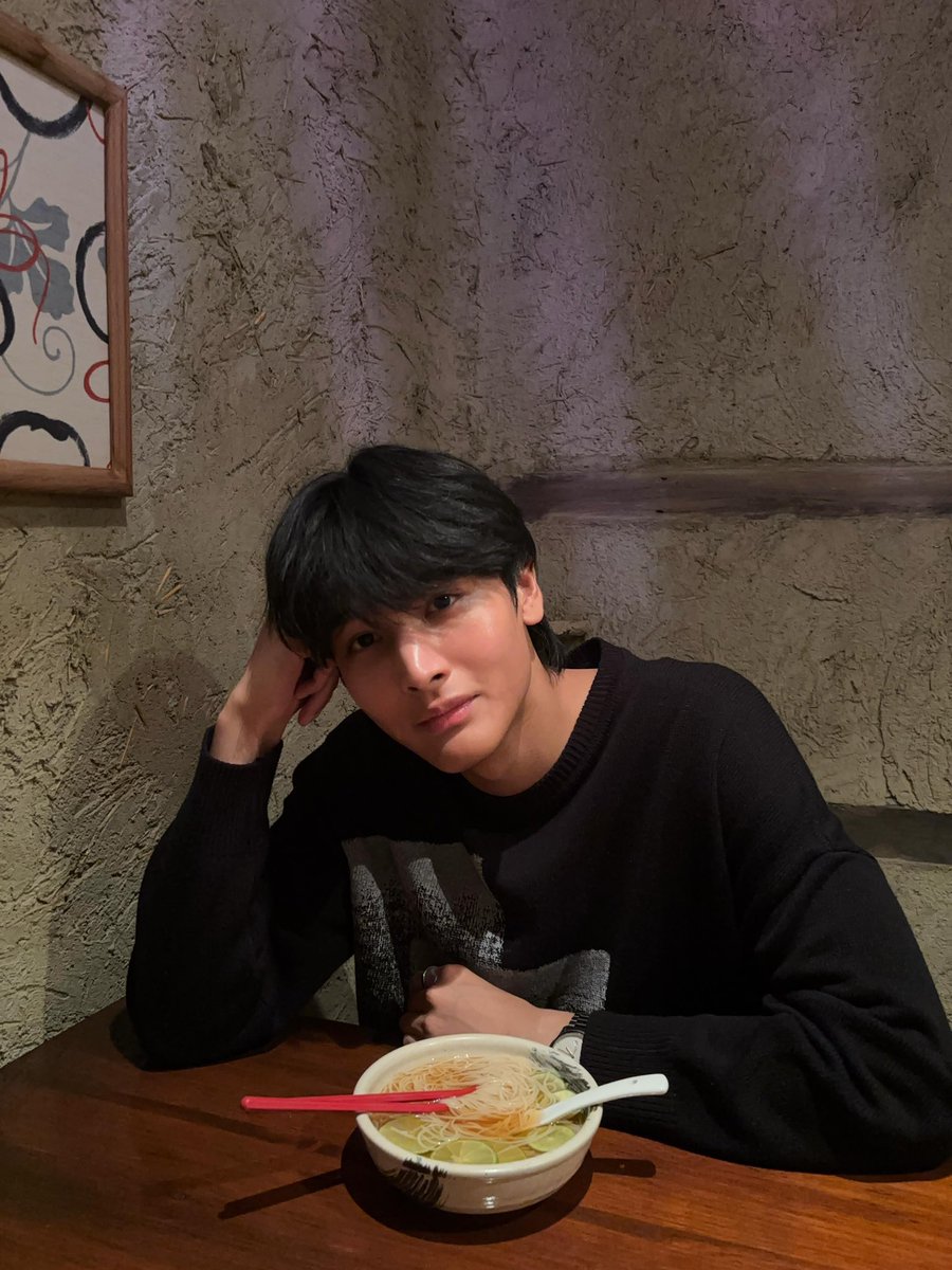 25deccember's tweet photo. แก ๆ เงียบ ((😝)) https://t.co/zeaI0SbE5d