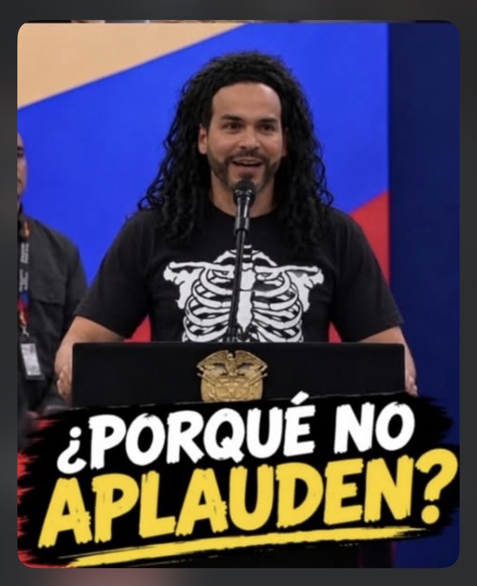 Chrispaternina's tweet photo. @VincenthRamos 😂…Y ahora dígalo sin llorar !!!! …. Jajajaja maluco Hpta , las putas le pagan a usted para que no se las coma de lo feo que es… eres un accidente evolutivo, medio beso también serás medio huevo, cuando Dios te ve dice DIABLO y cuando el DIABLO te ve dice DIOS MIO. Balurdo!! https://t.co/Nx9X96BbWm