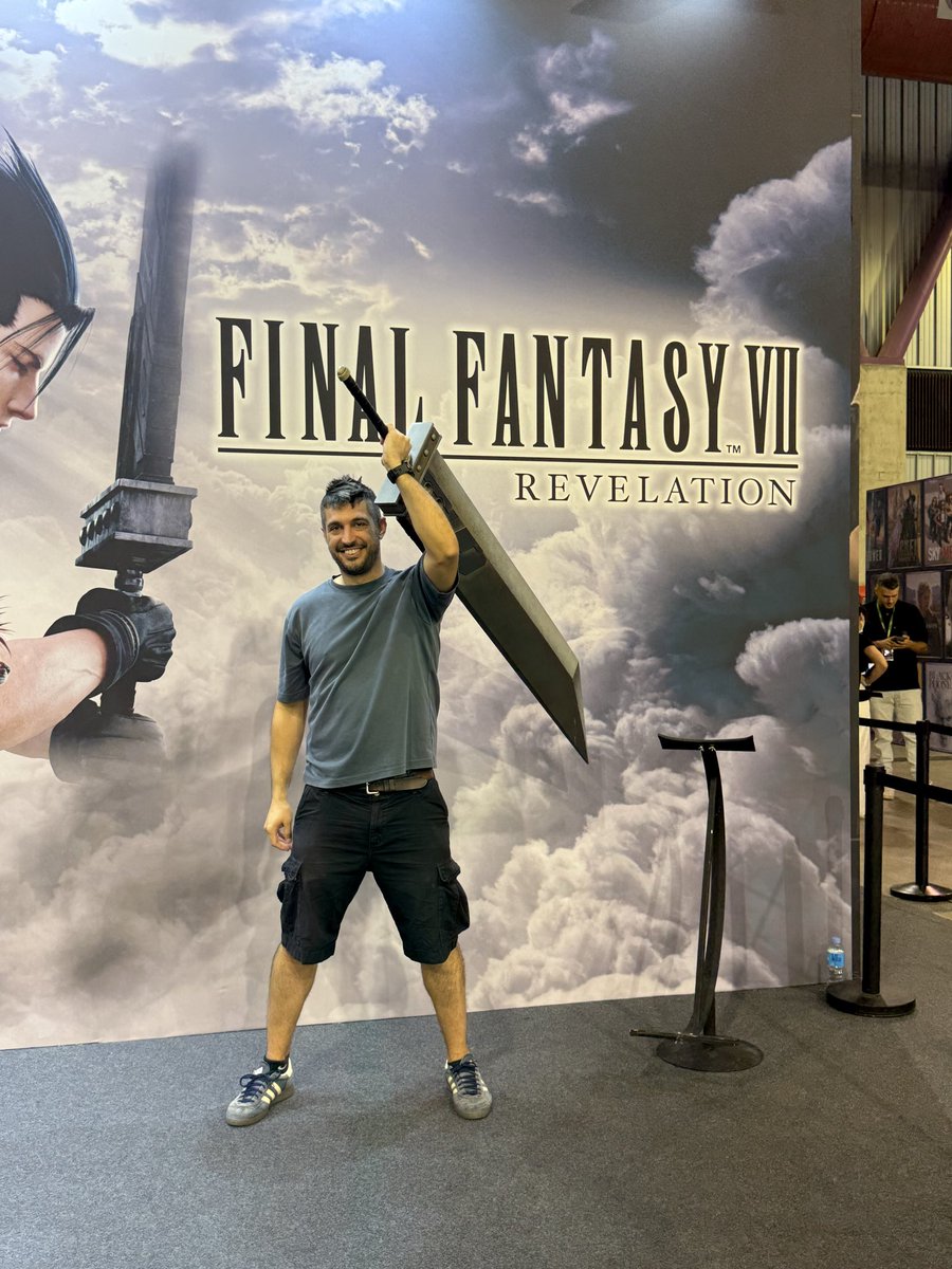 PliyoTV's tweet photo. Had a blast on my first day at Comic Con Malaga! https://t.co/kr2VvImjf0