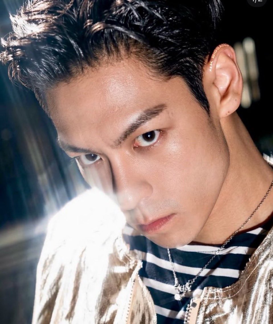topismyhomeboy's tweet photo. I know beauty is subjective but some of you mfs are blind and liars. Cause ain’t no way you’re saying that this man ain’t attractive. Be so for real. https://t.co/QbihGuD1qW