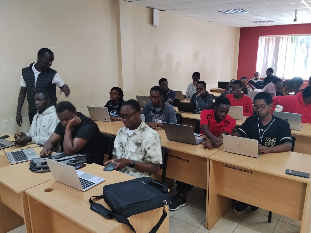 gdgkabarakuni's tweet photo. From git init to the command line. 🚀

Today, we got hands-on with Git, CLI and the tools that modern development workflows at Git, CLI &amp; Beyond: Kickstart Your Dev Journey - by Caleb Njogu.

This is only the beginning ✨. 

#gdgkabarak #KabarakUniversity https://t.co/PRZxReALMF