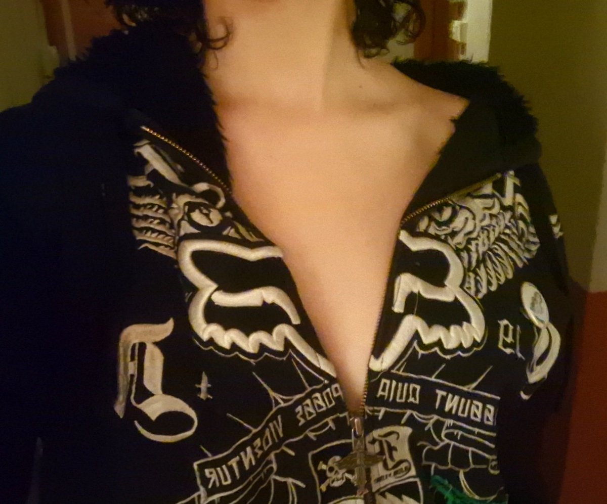 acid___angel's tweet photo. ootd + dressing up in his clothes again https://t.co/0r1KmcoPTD