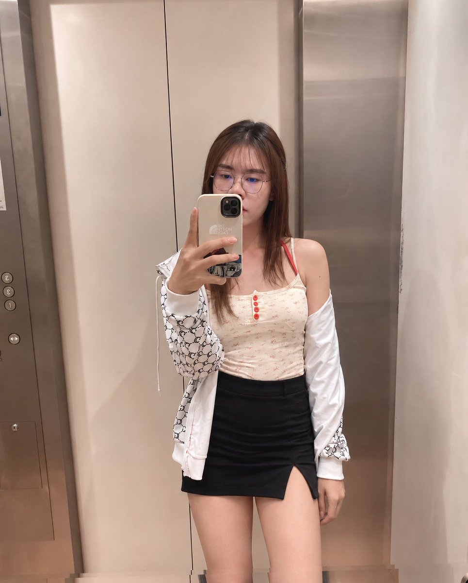 bam4492's tweet photo. อยากเป็นคนนั่น คนที่เทอให้อยู่ข��างบน☺️☺️
#สาวสองขอนแก่น #ขอนแก่นในเมือง
#ขอนแก่นทำคลิป #เอาท์ดอร์ขอนแก่น #บึงแก่นนคร #ขอนแก่นนัดลับๆ https://t.co/9XZuUtCM8r
