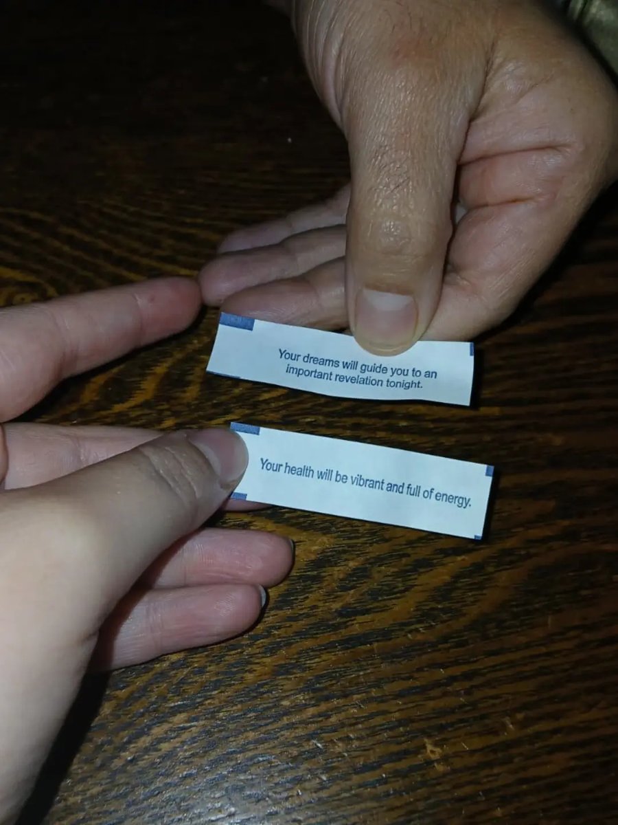 michmita8506's tweet photo. You're the best fortune God gave me. https://t.co/YFnw0dRJiQ