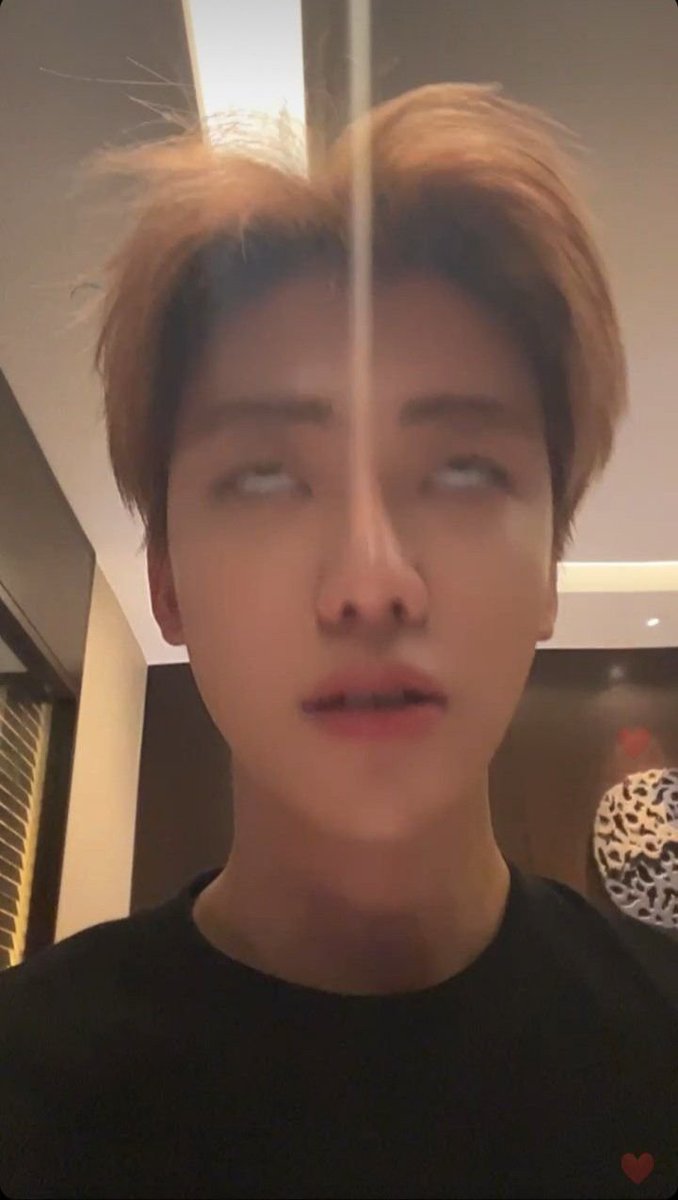 OdeToSeoul's tweet photo. Aku setelah melihat asmin lain menambah divingan: #tetap_semangat_aku_pasti_bisa https://t.co/xORiBgxqov