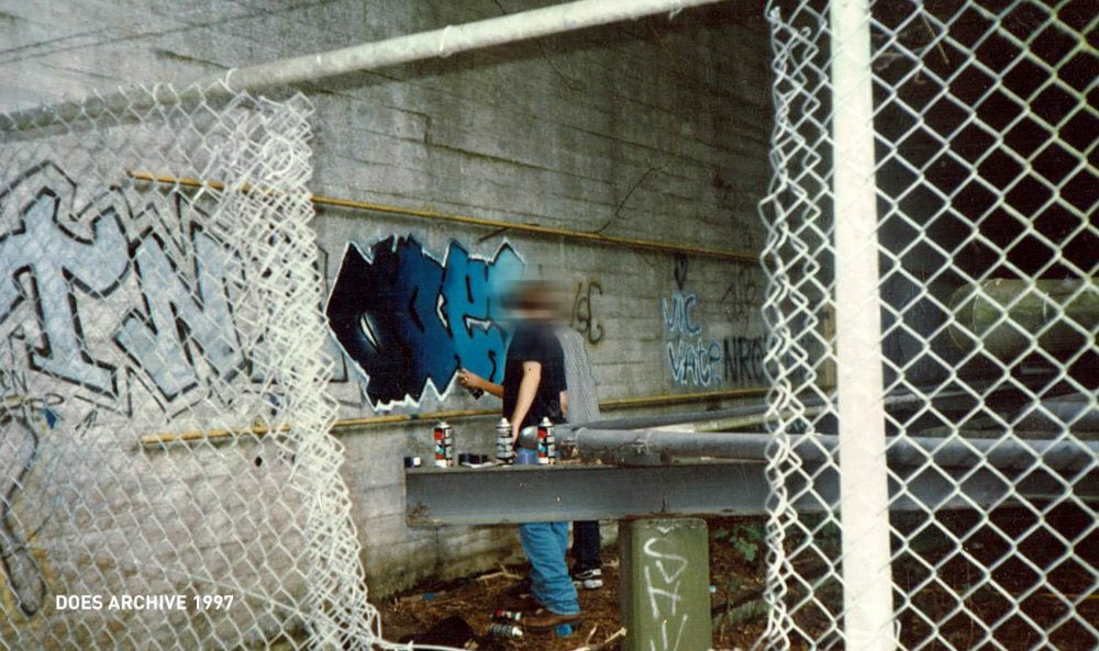 Digitaldoes's tweet photo. I first used the name DOES when I started doing graffiti in 1997. I remember I was playing a game against Feyenoord. My direct opponent on the midfield was called 'Does'; during this specific game he scored 2 goals, he had a strong physique and was really fast. When I arrived back home after the match I directly started playing with these letters. Later I realized that Does is the third person singular of the verb "to do" which suits my personality very well.