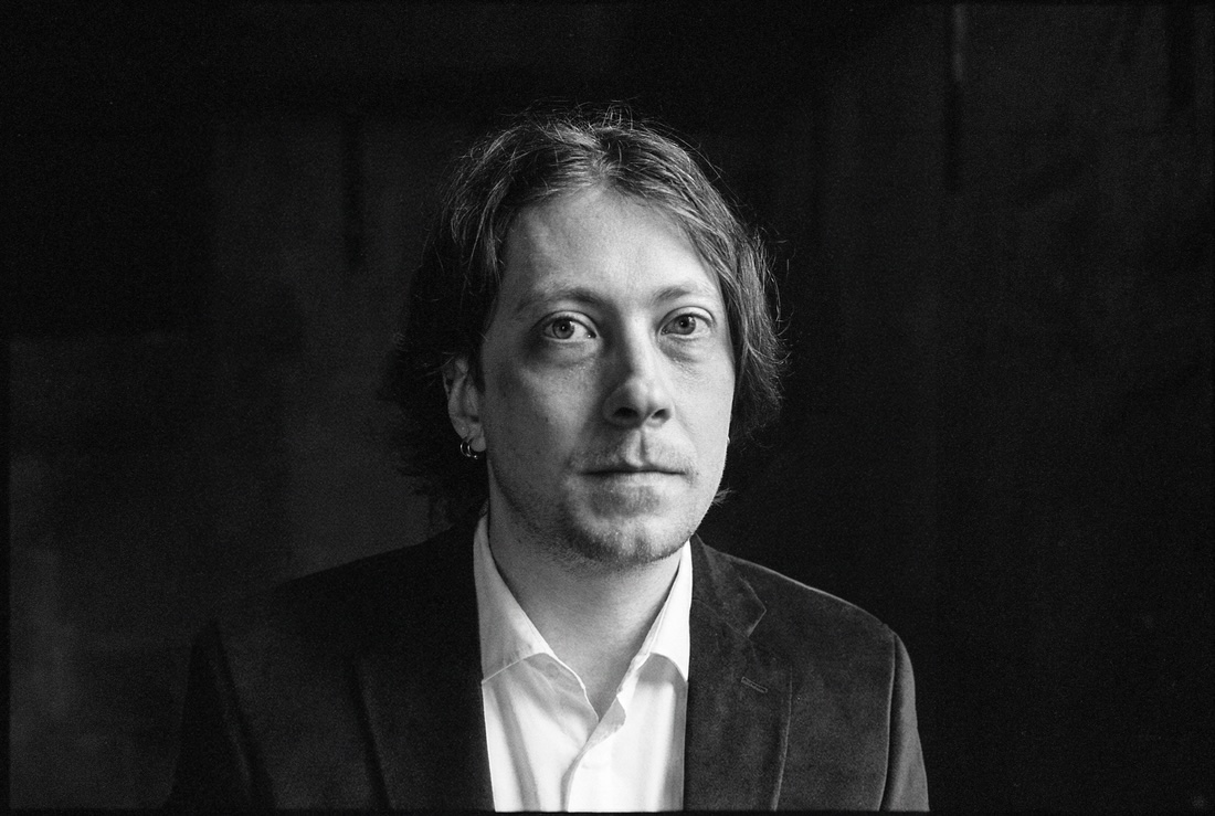 MAGNETMagazine's tweet photo. #FiveQuestions w/ #HenryJamesHouse (@popempire). “Music is nowhere near its culmination. It’s a human activity that’ll continue for tens of thousands of years. What we call innovation will be recognized as the continuation of tradition for those after us”: https://t.co/xJRw2fbFDQ https://t.co/9loSMZlKt8