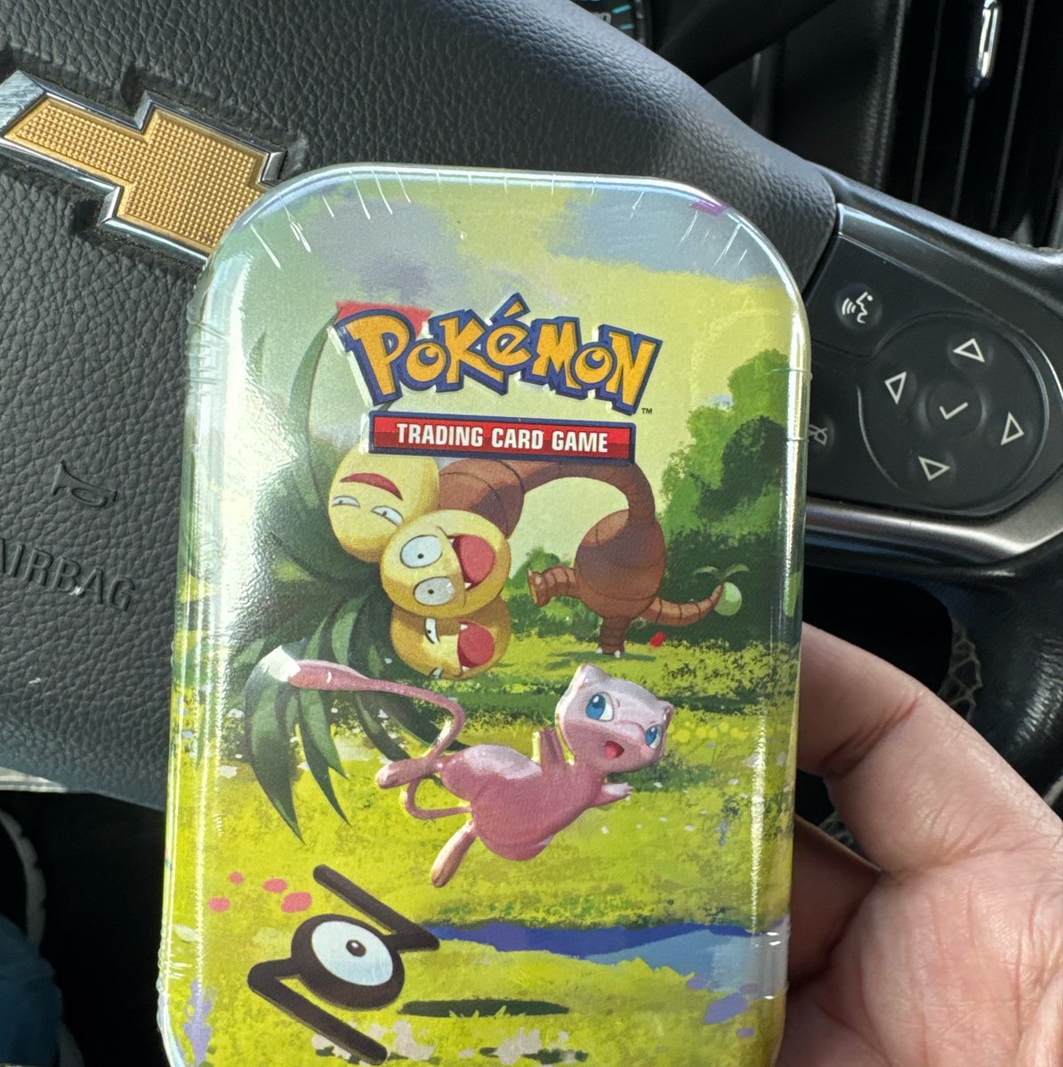 dalginotez's tweet photo. my mom is so cute , just woke up and she just bought me this at her job ! 🤍🫂 https://t.co/Q2U2dNnyKV