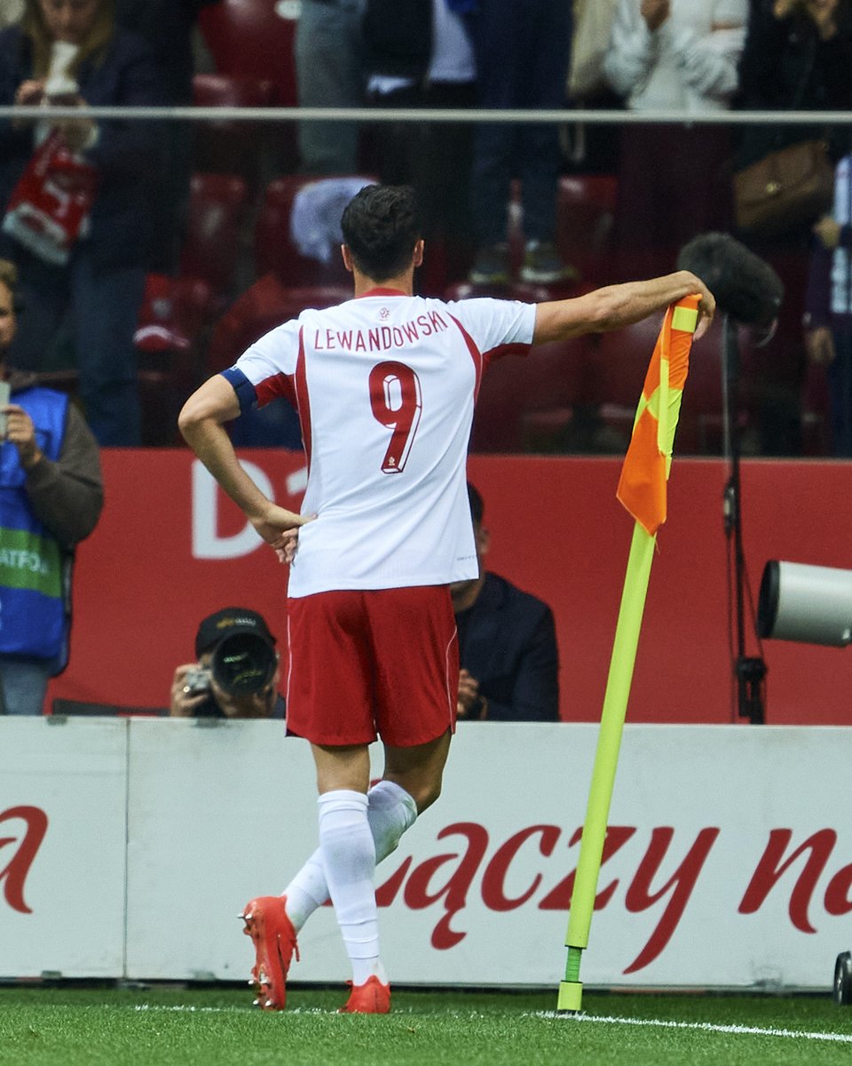 UEFAEURO's tweet photo. 9⃣🇵🇱

#NationsLeague https://t.co/nSgdahOlFl