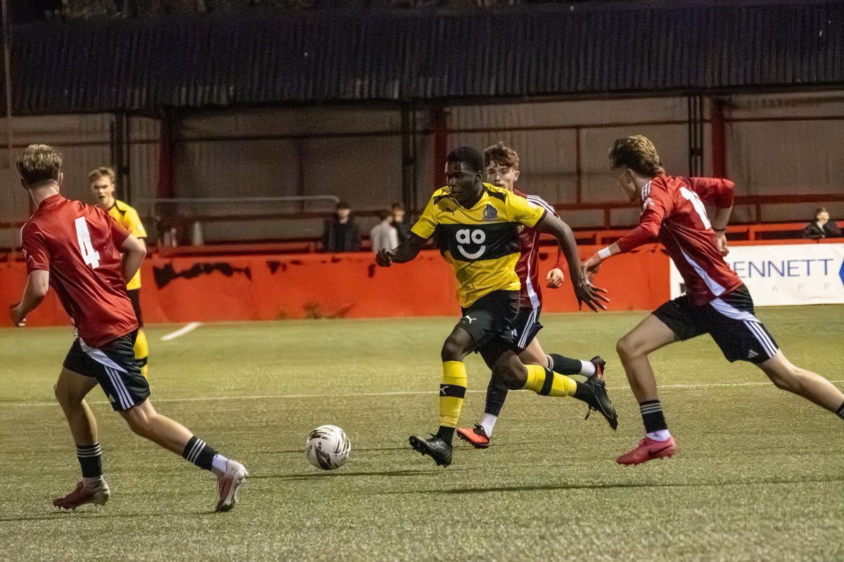 altrinchamfc's tweet photo. 📸 First half action from @hydeunited - @robinsyouth a goal up at the break thanks to Benjamin Mensah's individual effort 😍

#Alty | #FAYouthCup https://t.co/Nzw5R3hGFk