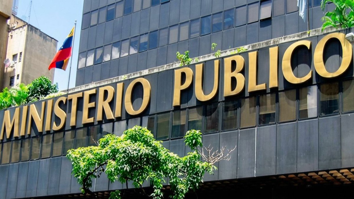 MeridaDigital15's tweet photo. Ministerio Público solicitó sentencia absolutoria para Rocío San Miguel tras ser acusada de varios delitos
https://t.co/UtvBxgqLM6 https://t.co/KlOHFD0xxY