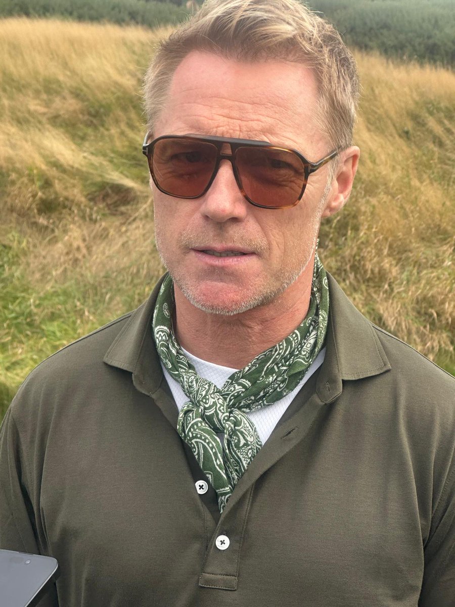 TOURMISS's tweet photo. I COULD NEVER HAD BEEN  A PRO GOLFER ....

Admits famed Irish-born singer Ronan Keating @ronanofficial contesting his 14th @dunhilllinks & out this year with Lee Westwood @WestwoodLee 

"I just admire the pro golfers so much, the challenges they face & how they go about constantly dealing with those challenges".

📷 TOURMISS 

✅ @TOURMISS