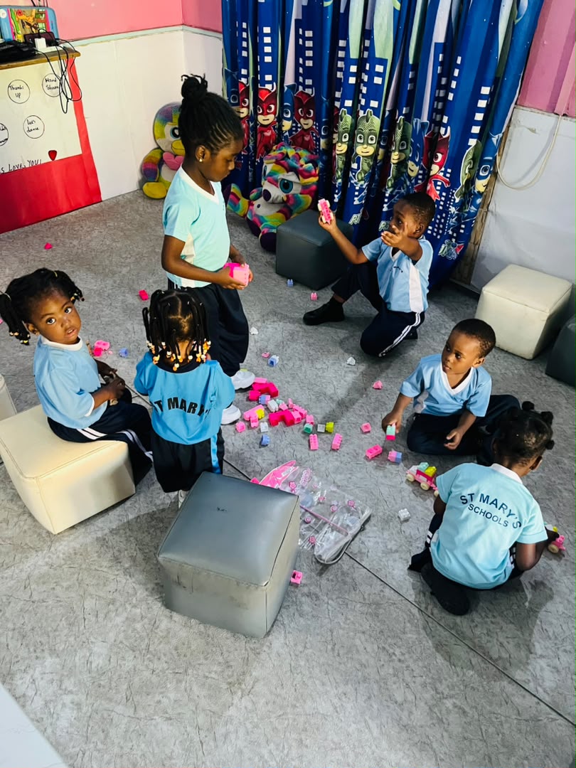StMaryssch11682's tweet photo. Fridays at St. Mary’s = fun, friendship &amp; learning! 🎉��

From sports to games, our learners play, connect and create memories beyond the classroom.

Admissions Open! 📍Ikota, Lagos | 📞 08035205324 / 08060726144
#StMarysSchools #SchoolLife https://t.co/oVekBXqERw