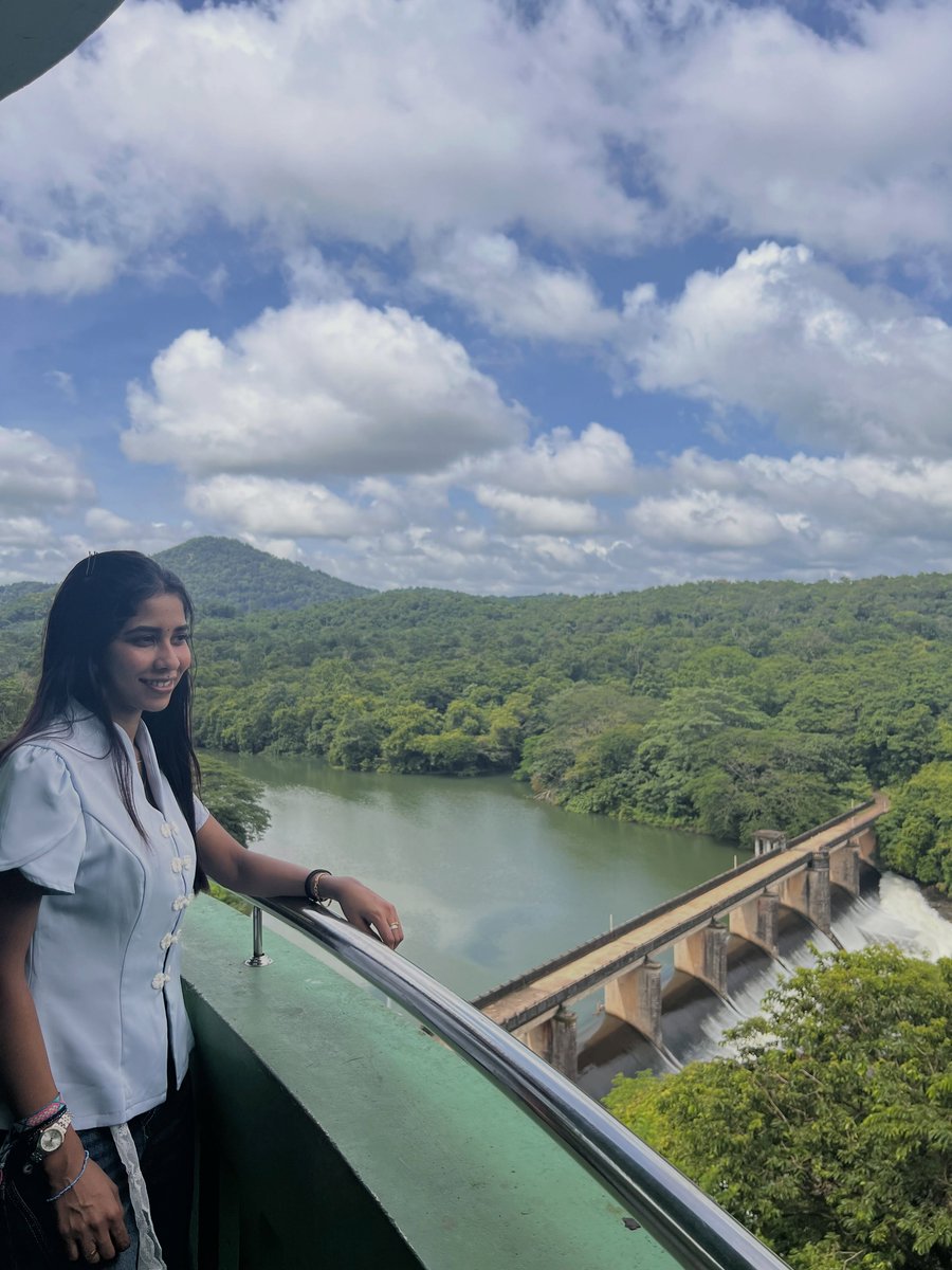 ygor_bezerra's tweet photo. Collecting moments, not things. Thenmala with my favourite people. https://t.co/O6lCtPr40t