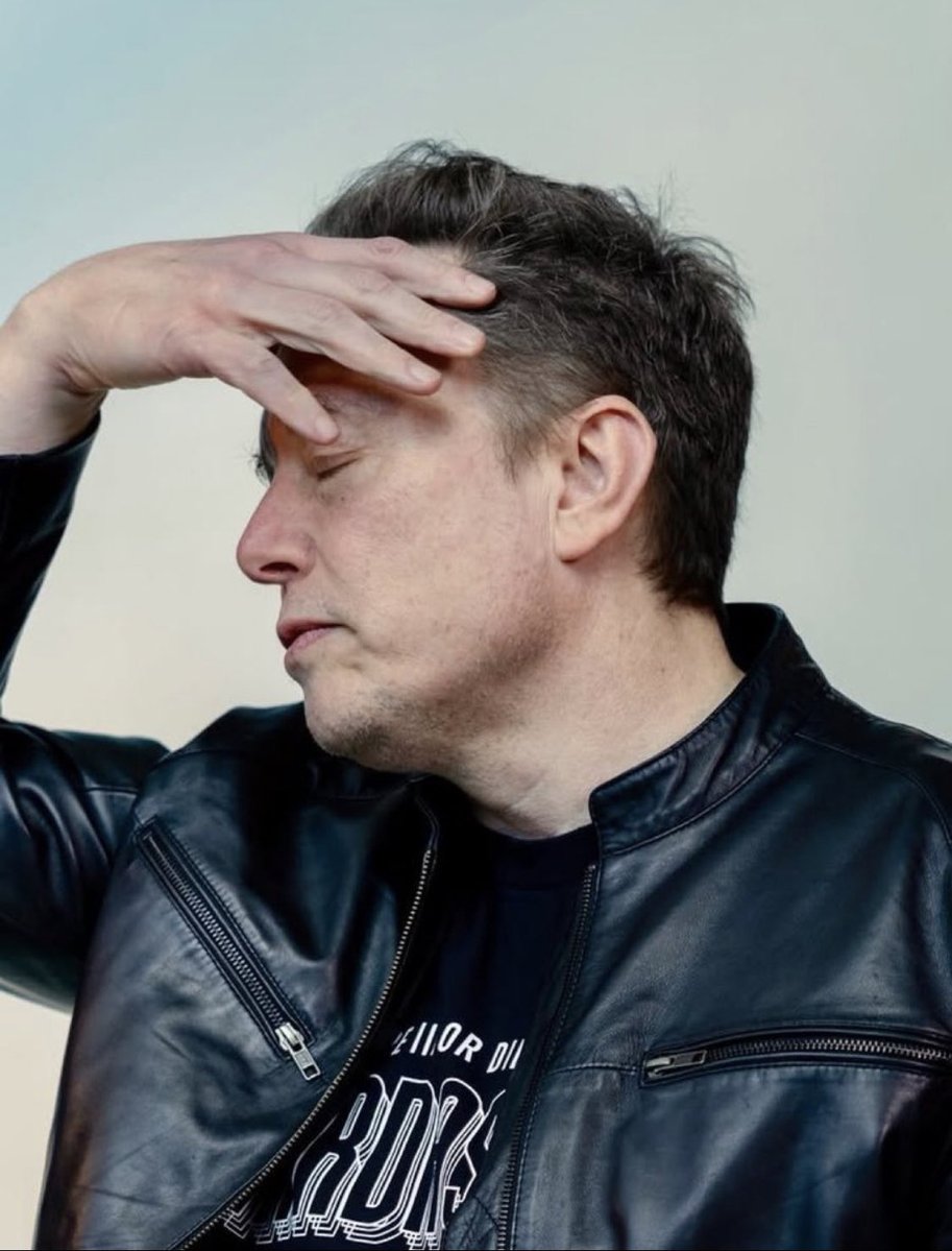 tesla_ceo_fan0's tweet photo. A real question.. ❤️

If the person you truly loved lost everything— money, career, status, and even their appearance...

What would you do?

A. Stay by their side. ❤️
B. Walk away. 🚶🏼‍♂️‍➡️

What would shape your decision? https://t.co/wt0gcJnsCq