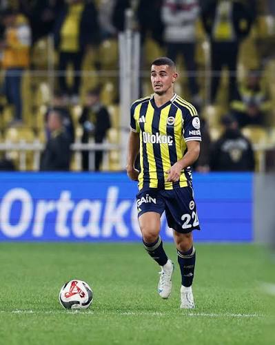 MASAOMORITR's tweet photo. Aq #Montella hırto #UNDAV dan 2 kat üstün 9 numara arıyorsan #Levent var.
@TCGFenerant https://t.co/oJH4ZcjXuR