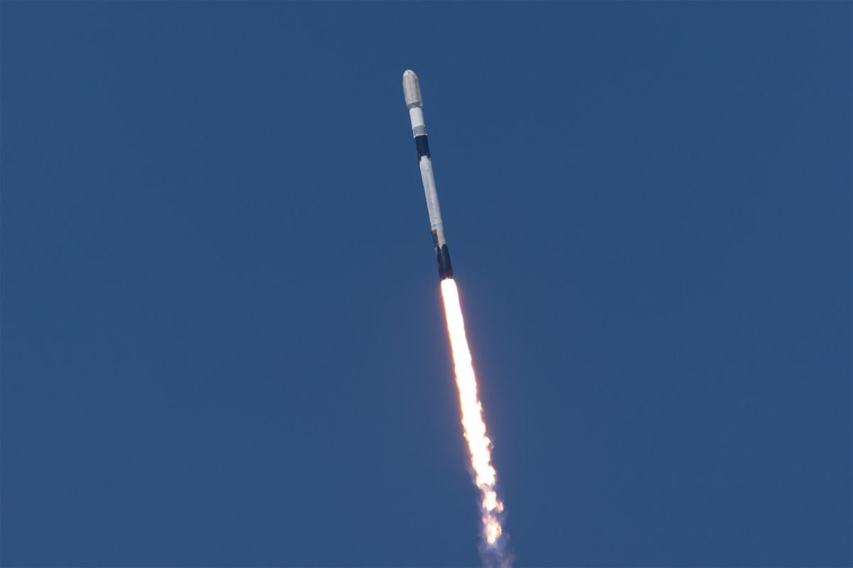 Rocketman_hs's tweet photo. Falcon 9 launches the 18th Transporter rideshare mission and delivers 130 payloads to orbit. https://t.co/gNlMBn9KVZ
