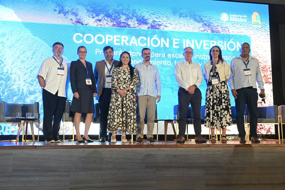 AlejandraDMV's tweet photo. 🌊 El sargazo es un desafío que afecta a México y al Caribe y que requiere soluciones que puedan crecer más allá de esfuerzos aislados.

Hoy, en la Conferencia UE–Caribe Global Gateway sobre Sargazo, compartimos cómo desde la @AMEXCID podemos ayudar a conectar conocimiento, tecnología, socios y recursos, y acompañar buenas soluciones para convertirlas en proyectos viables que puedan atraer inversión.

Un reto regional necesita cooperación y soluciones compartidas. 🇲🇽🤝🌎