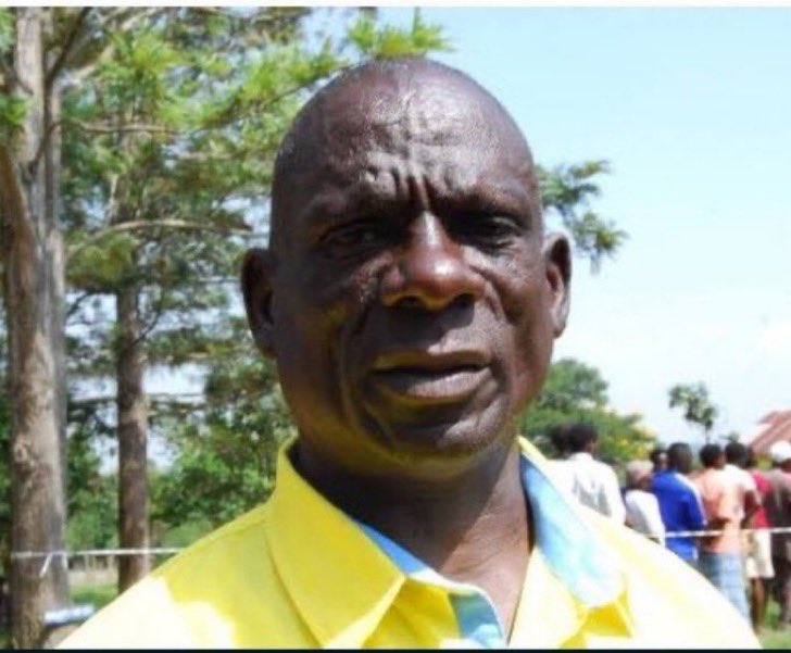 roxie_ug's tweet photo. Meanwhile this chronical thief was first  arrested in 2013 over 20 million dollars (74 Billion), 

He was also re-arrested over alleged theft of 164 Billion meant for War loss compensation to cooperatives.

He is the MP Igara East constituent, Bushenyi district & lastly, I’ll try and unseat him in 2031.