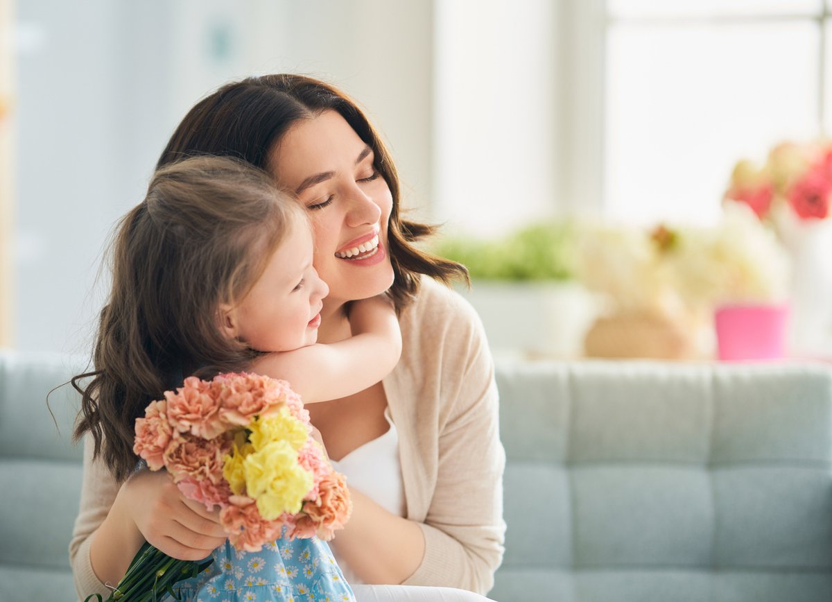 LillyDudleofdm's tweet photo. Este Día de la Madre, regalemos abrazos cálidos y momentos que duren toda la vida. ， https://t.co/AZduPEDgCu