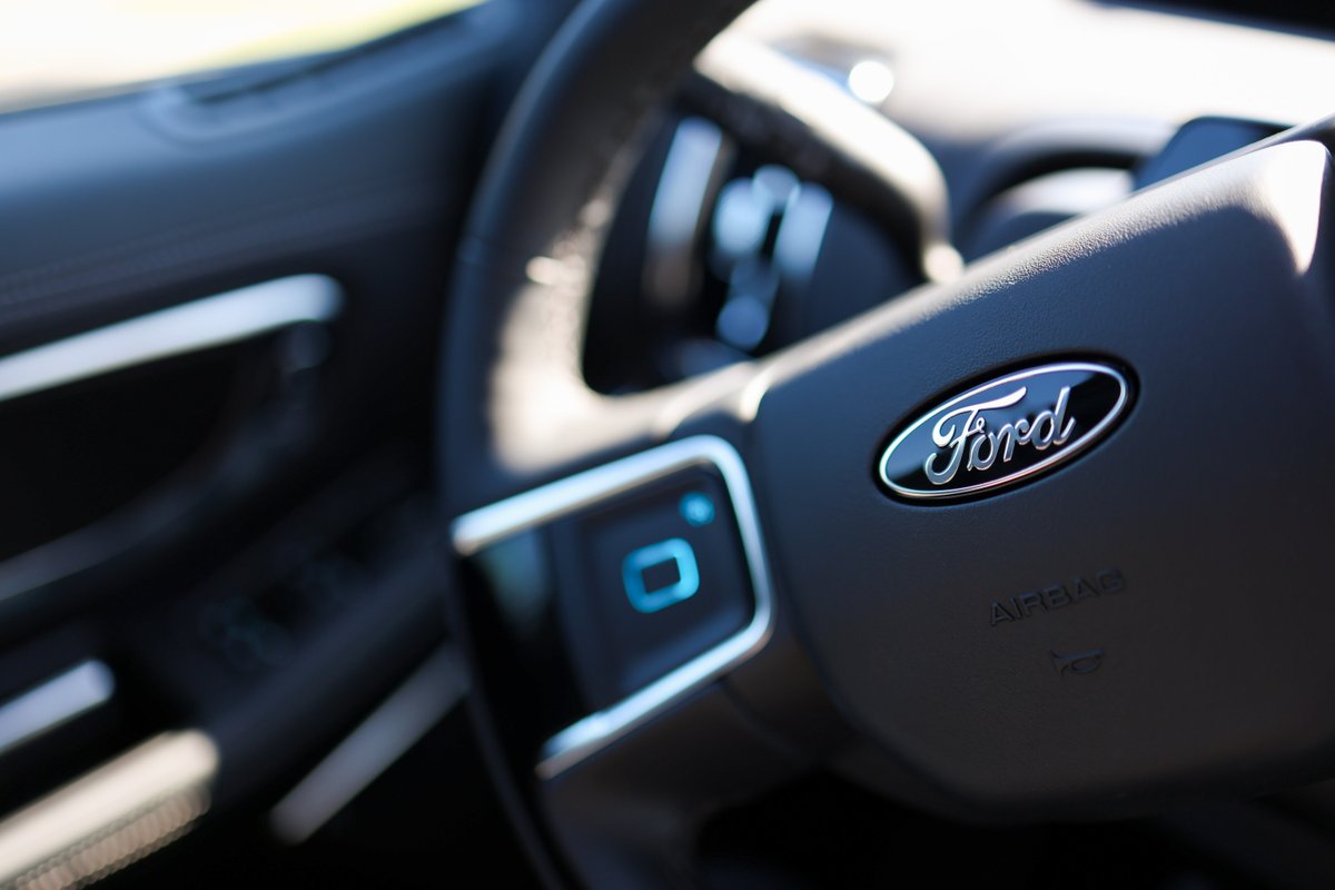PhilpottFord's tweet photo. Big on capability, huge on details. The Ford Expedition is made to look great wherever adventure takes you.

https://t.co/CY56iM4khP https://t.co/ige81cxDo9