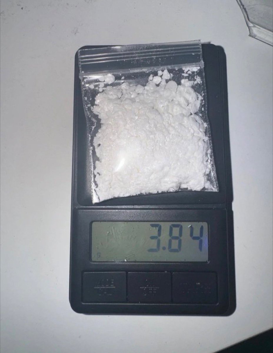 Dicky_NPS's tweet photo. 3.5 secured from my dealer 💁🏼‍♀️❄️ now for the fun to begin 🙈 x #drugtwt #coketwt https://t.co/stztuKzCjW